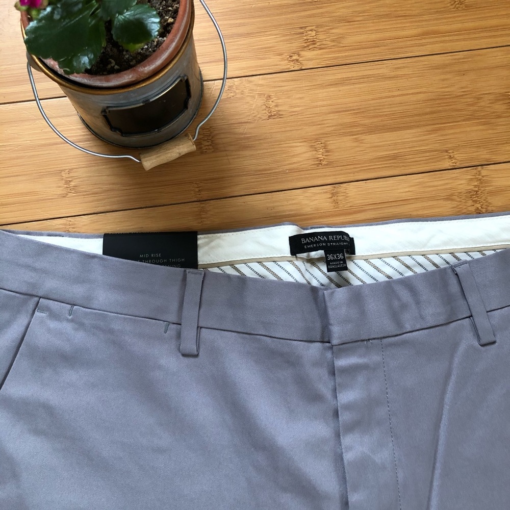 36x36 Banana Republic Emerson Straight Chino, Gray